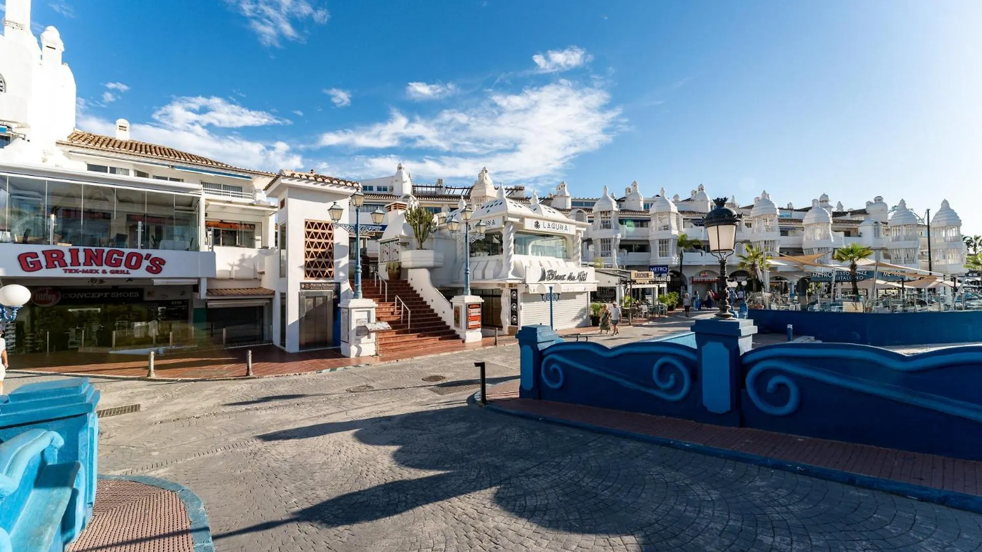 Malagasuite Puerto Marina Benalmadena 0*,  Spain