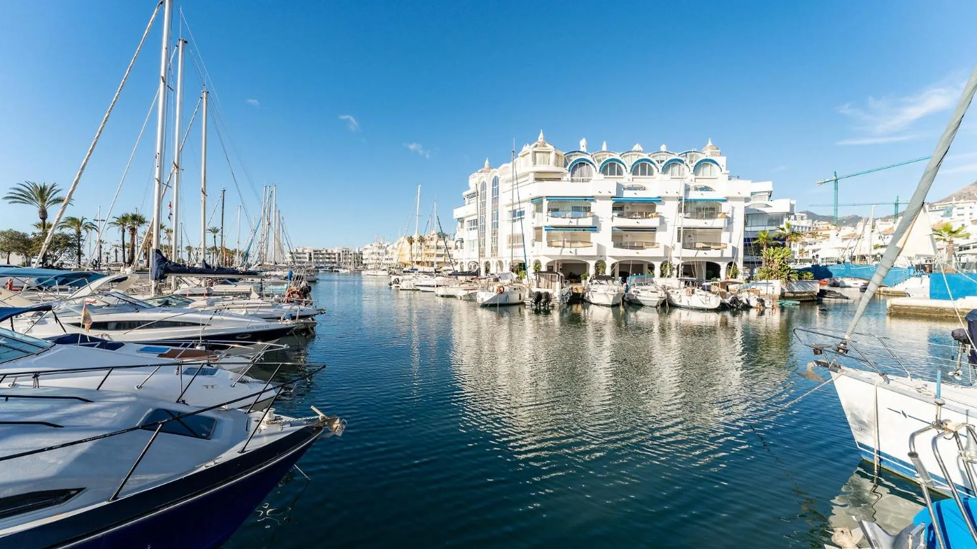 Malagasuite Puerto Marina Benalmadena Apartment