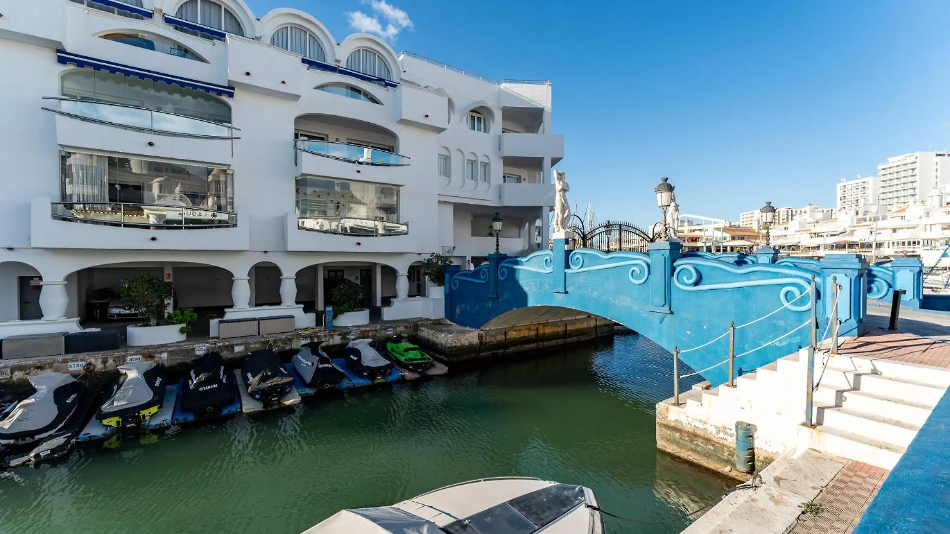 Malagasuite Puerto Marina Benalmadena