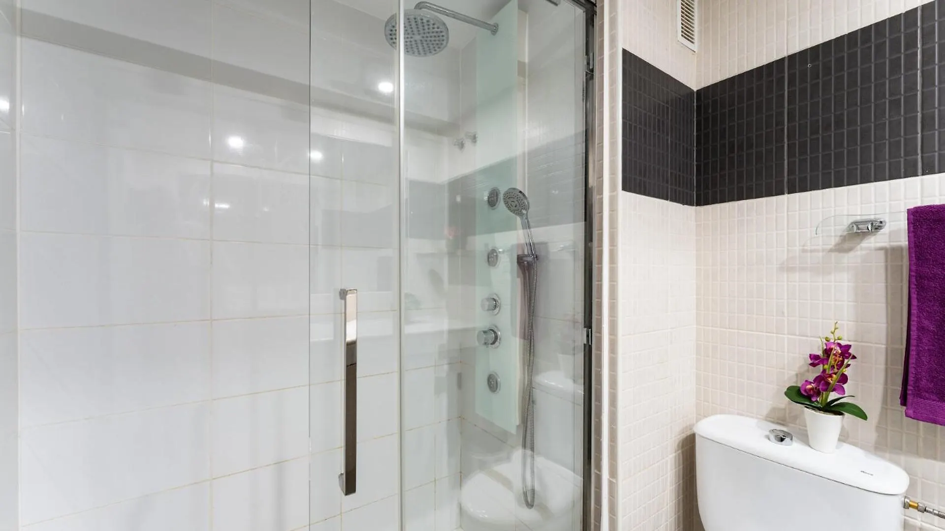 Malagasuite Puerto Marina Benalmádena Apartament