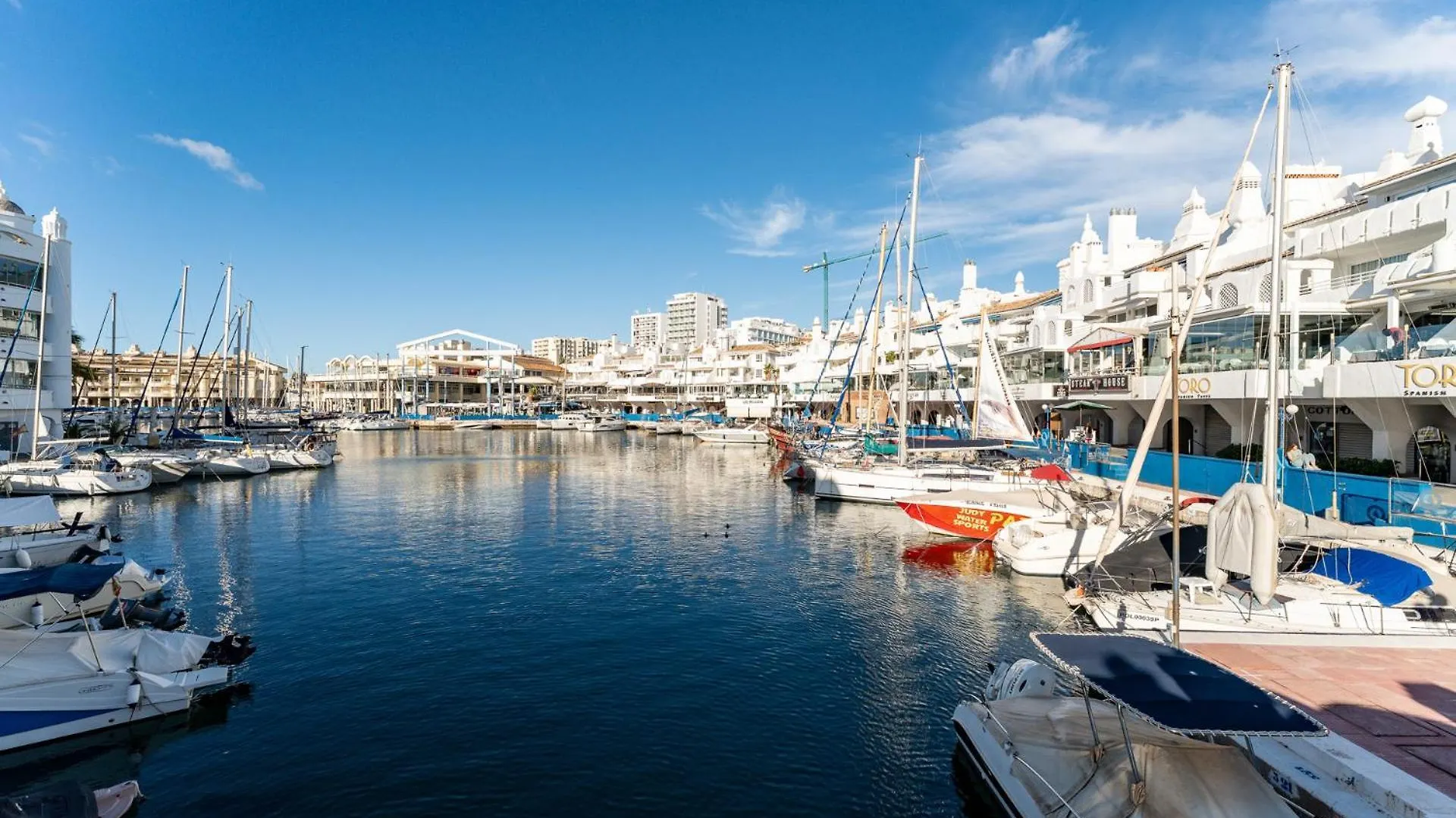 Malagasuite Puerto Marina Benalmádena
